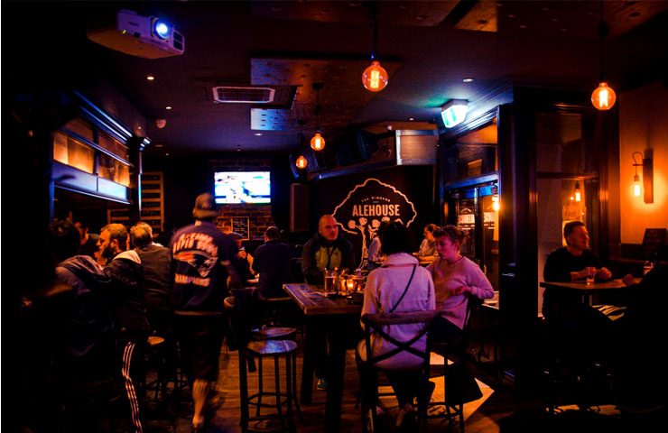 alehouse-irish-st-patricks-day-melbourne-pub-festival-to-do-best-beer-guinness-outdoor-pubs-party-celebration-live-music-events-1