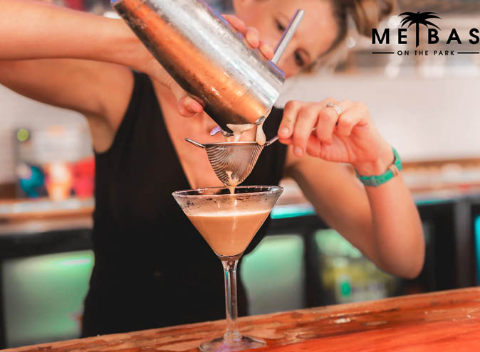 Melbas-On-The-Park-function-rooms-Brisbane-Gold-Coast-venues-Surfers-Paradise-venue-hire-small-party-room-birthday-corporate-event-large-late-night-009