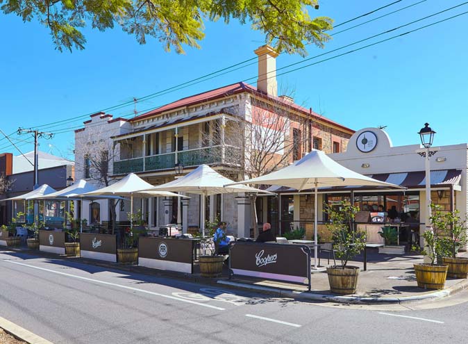 Rob roy hotel venue hire adelaide function rooms venues birthday party event wedding engagement corporate room small event cbd 001