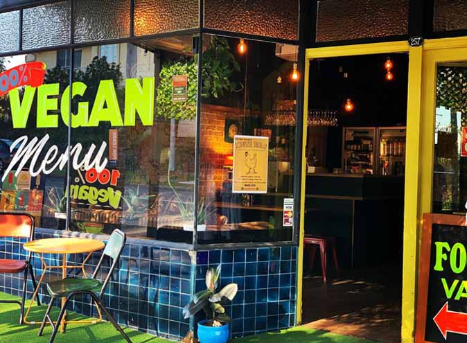 paper moon vegan brisbane restaurant best vegetarian top restaurants datespots dining 02 1